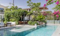 5 Спальни Вилла Mandala The Home в Canggu